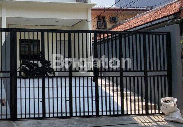 Gressss Rumah Baru Grogol 3 Lantai Bagus Minimalis 2