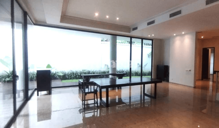 RUMAH MEWAH SEMI FURNISHED SIAP HUNI LOKASI STRATEGIS KAWASAN ELITE CIPETE JAKARTA SELATAN 1