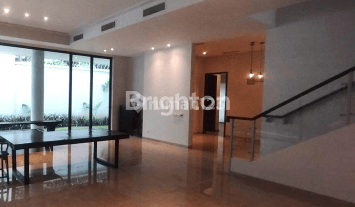 RUMAH MEWAH SEMI FURNISHED SIAP HUNI LOKASI STRATEGIS KAWASAN ELITE CIPETE JAKARTA SELATAN 2