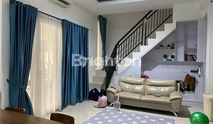 RUMAH TOWNHOUSE CANTIK HARGA TERJANGKAU DI TENGAH KOTA DI KM 7 2