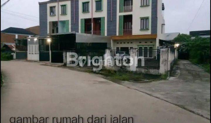 townhouse 3 lantai 1