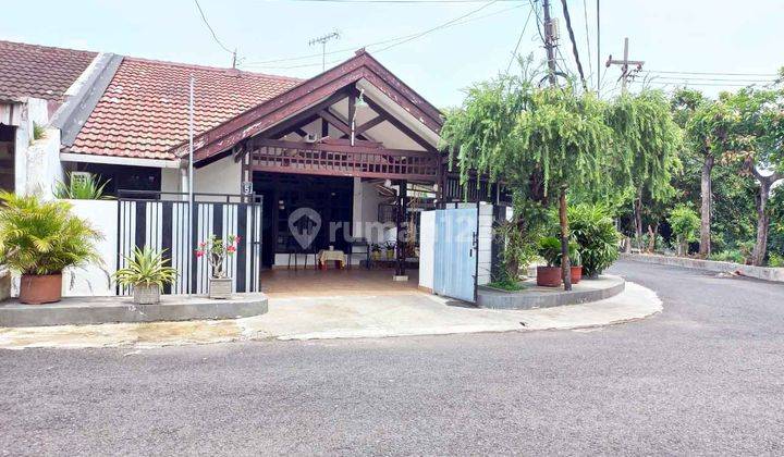 Rumah di Kutisari Indah Selatan Surabaya Selatan, Bagus + Terawat, Hook/Pojokan 1