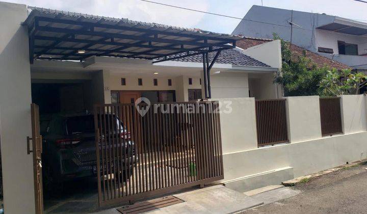 Rumah Siap Huni Full Renovasi di Jl. Turangga, Bandung 1