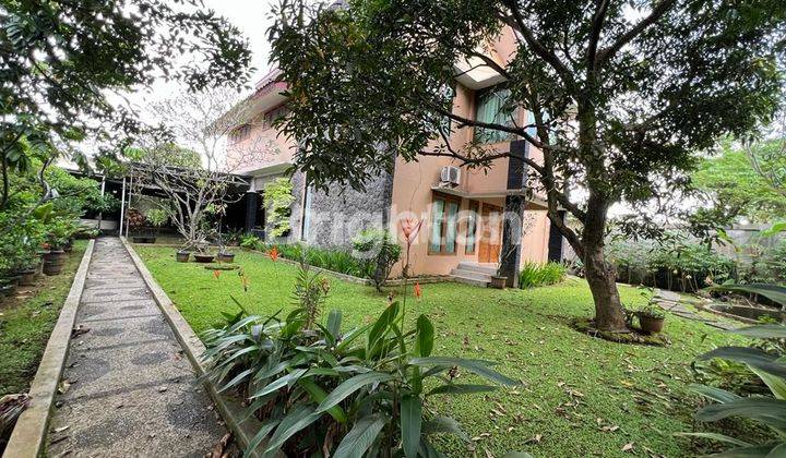 Rumah mewah dengan garden di lolkasi elit kota Bogor 1