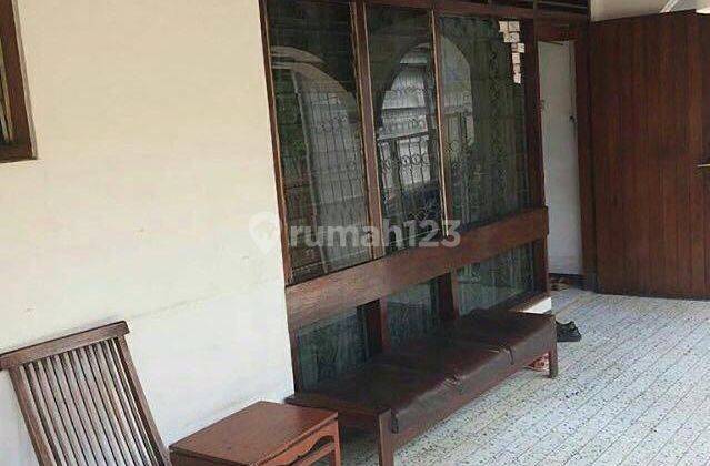 Rumah Dengan Lokasi Strategis Di Gandaria Jakarta Selatan Fm12165 1