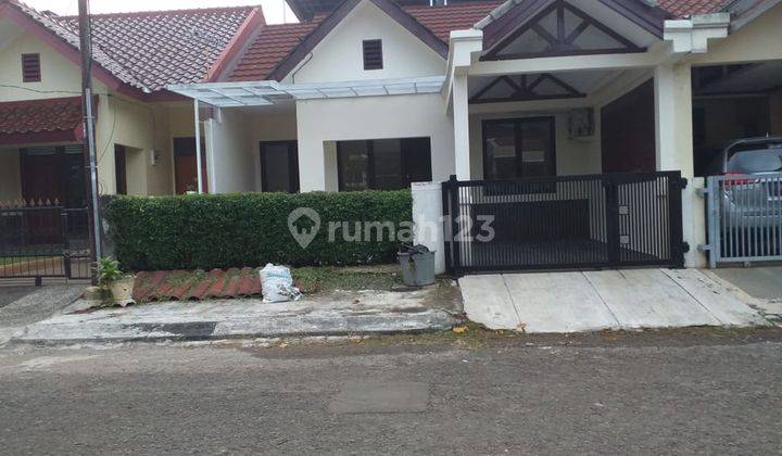 Rumah Siap Huni & Strategis di Perumahan Grand Depok City, J17011 1