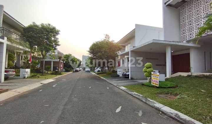 rumah di Cluster Victoria Alam SUtera Tangerang 2