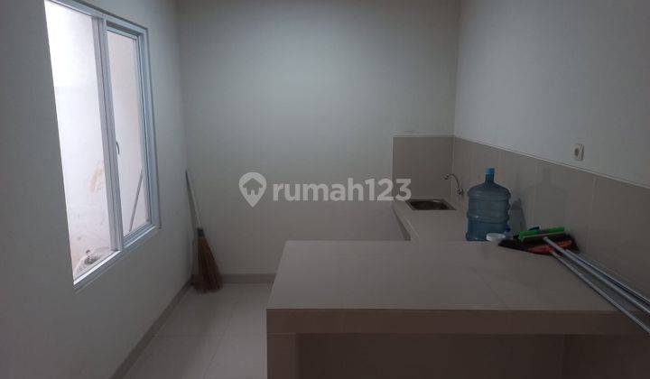 Rumah 2 Lantai Sudah Renovasi Dalam KKomplek Pemda Jati Asih 2