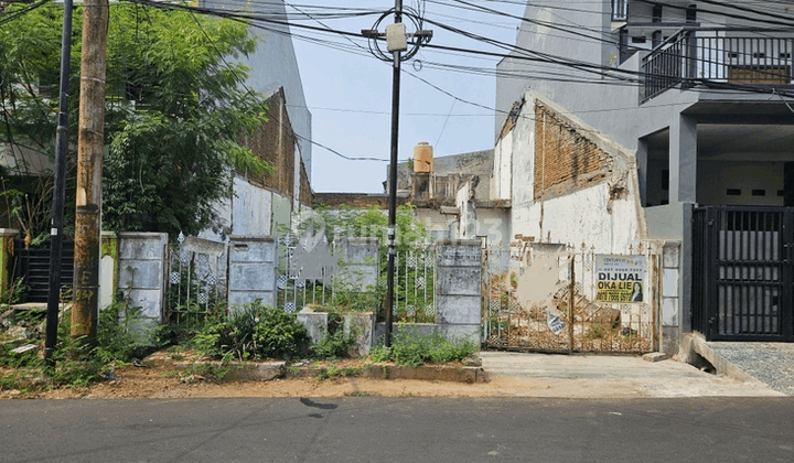 Rumah Ambruk Row Jalan Lebar Di Pondok Kelapa  Jakarta Timur 1