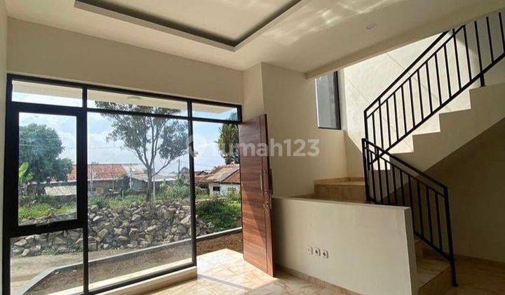 Rumah Cantik Modern 2 Lantai Siap Huni Cihanjuang Cimahi  2