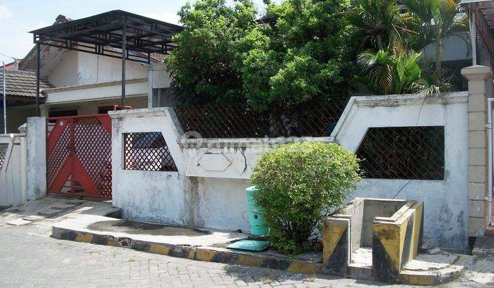 Rumah di Darmo Harapan Utara Surabaya Barat, Bagus + Terawat, Row Jalan Lebar - MG - 2