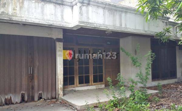 Dijual Rumah lokasi Strategis di Tomang 2