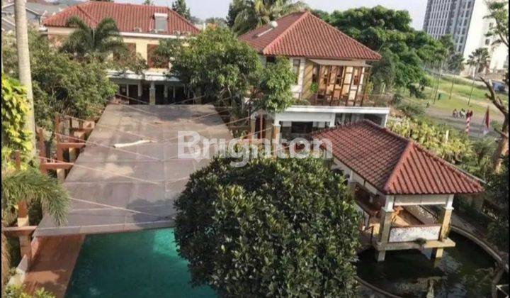 HUNIAN MEWAH DAN MEGAH BERGAYA VILLA  3 LANTAI, MULYAHARJA BOGOR 1