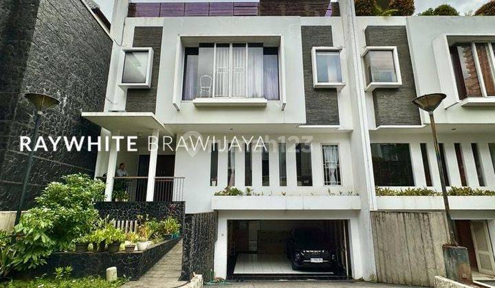 Townhouse Siap Huni Lokasi Strategis Area Kebayoran Baru 1