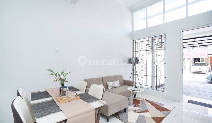 Rumah Minimalis Semi Furnished 5 Menit Ke Stasiun Depok Siap Kpr J19064 2