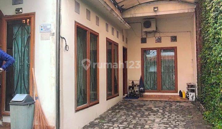 Rumah Dengan Letak Strategis Di Utan Kayu Jakarta Timur 2