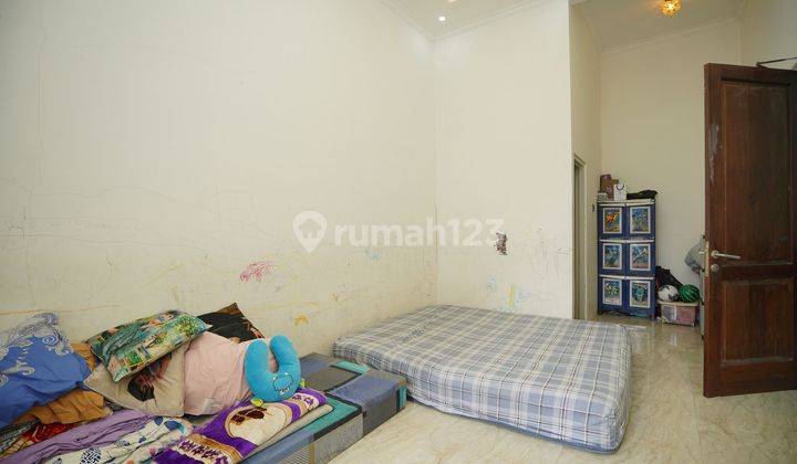 ruang tamu rumah siap huni & strategis