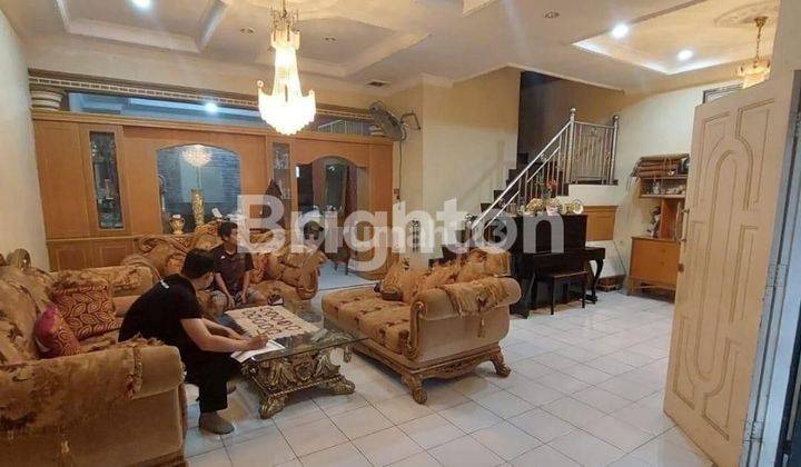 Rumah murah semi furnished di komplek griya wisata 2