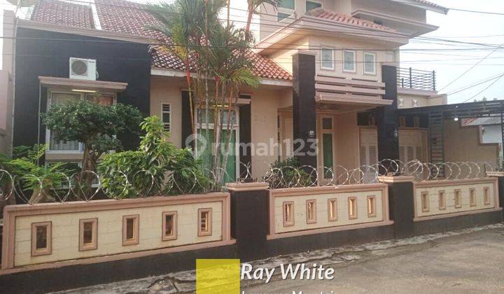 rumah 2 lantai kedamaian murah full furnished 1