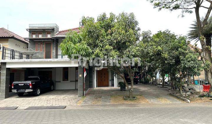 RUMAH MEWAH HOEK DI TATAR WANGSA KOTA BARU PARAHYANGAN PADALARANG 1