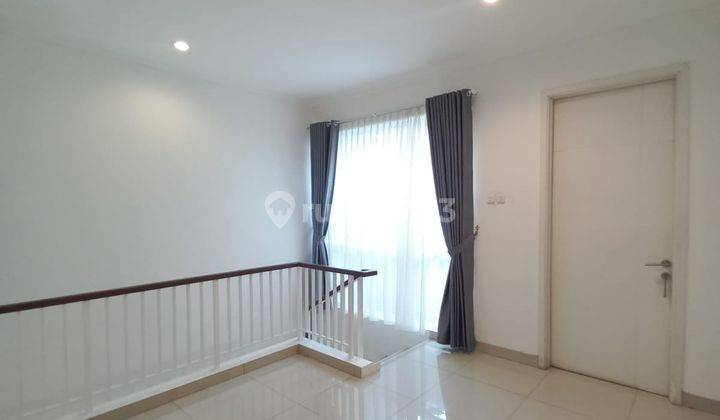 Rumah Cantik Dekat Akses Tol Di Sektor 9 Bintaro SC12298 2