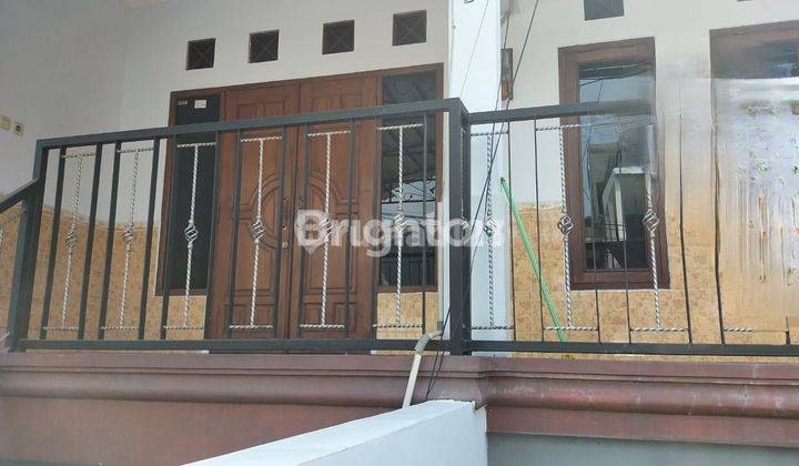 RUMAH KOST DI JALAN ANTENE KEBAYORAN BARU JAKARTA SELATAN 2