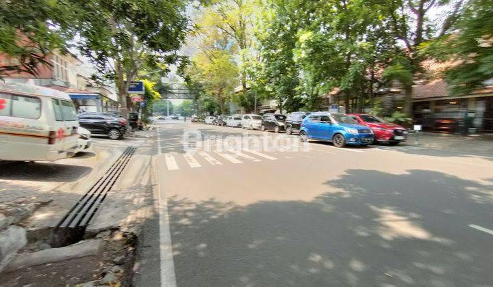 RUMAH TERAWAT DI MAINROAD AREA CENTRAL BUSINESS JALAN VETERAN BANDING 2