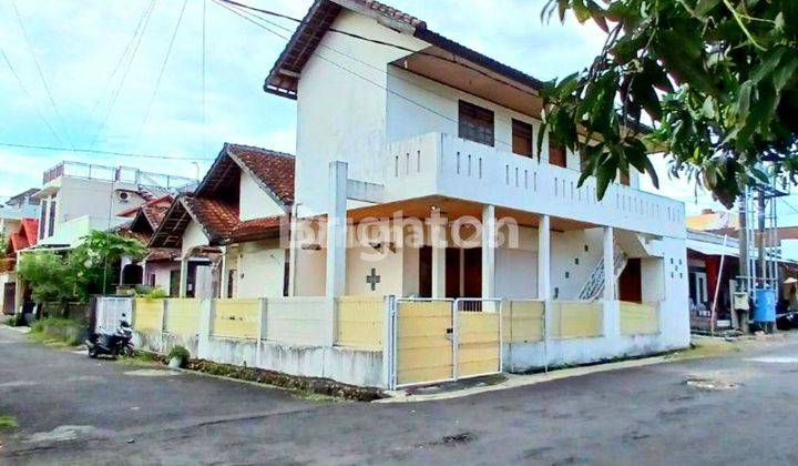 Rumah Hook 2 Lantai Jimbaran Lokasi Strategis Pinggir Jalan 1