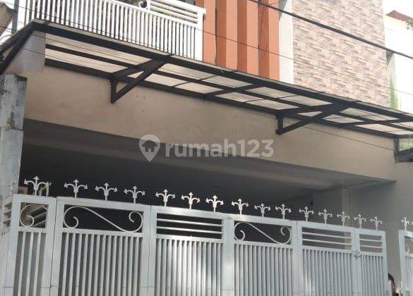 Rumah Cantik Hadap Timur Di Tebet Jakarta Selatan 1