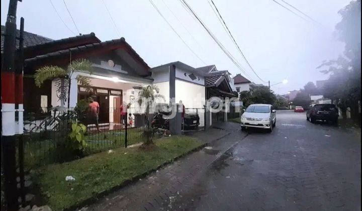 Rumah Bagus Siap Huni Row jln Lebar di PBI Araya Kota Malang 2