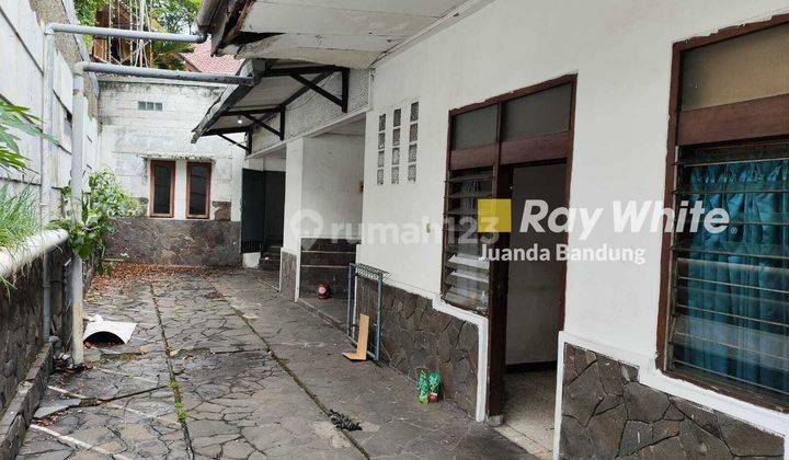 Rumah Luas Untuk Usaha Dan Tempat Tinggal di Sayap Riau, Bandung  1