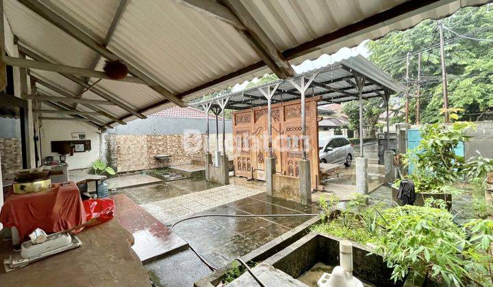 Rumah Tua 2 Lantai Hitung Tanah di Jalan Bintaro Tengah, Bintaro, Pesanggrahan, Jakarta Selatan 1