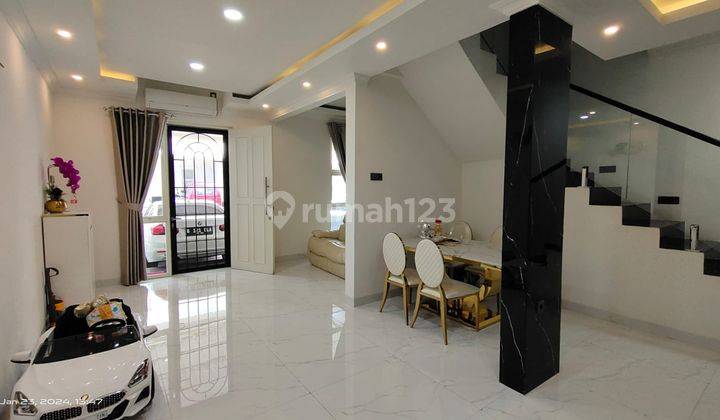 Rumah LUX Grand Wisata Cluster Monte Torena Mustika Jaya Bekasi Kota 2