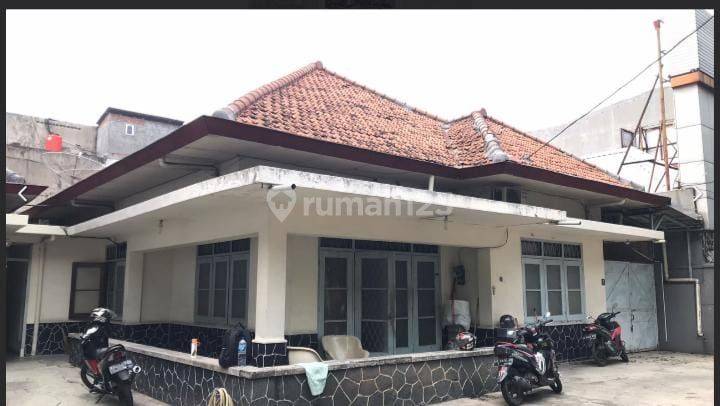 House, Commercial Area in Batu Tulis Raya, Jakarta Pusat, DKI Jakarta 2