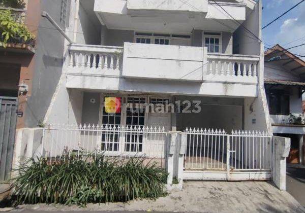 RUMAH Siap Huni di Jual di Kemanggisan Jakarta Barat 2 lantai 2