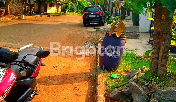 Rumah Villa Melati Mas , dekat akses Tol 2