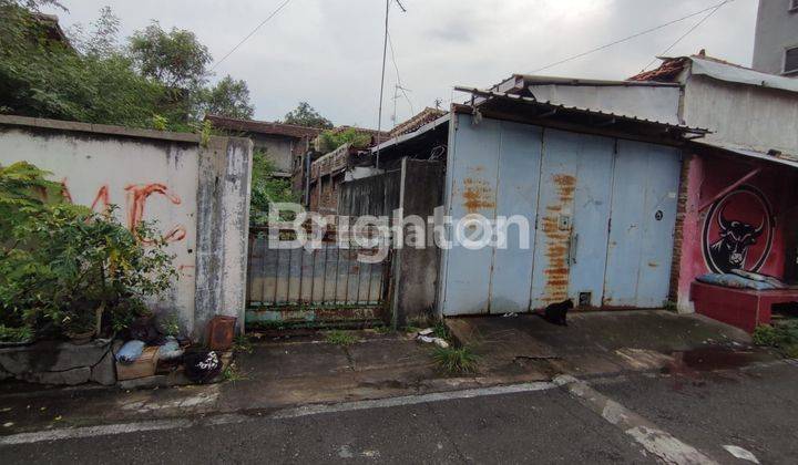 RUMAH HITUNG TANAH DI DEKAT JL PIERE TENDEAN  NUSUKAN 2