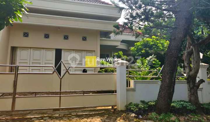 Rumah di Pusat kota ay Rumah di Pusat kota ay