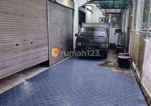 Rumah 2 Lantai di pinggir jalan raya dekat mall kokas jaksel 2