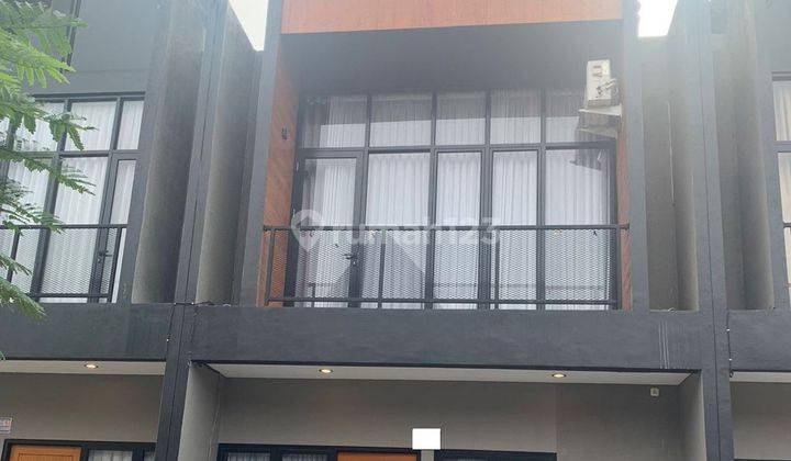 Rumah SHM 2 Lantai Dekat Sekolah dan Perbelanjaan di Depok Harga Nego J21436 1