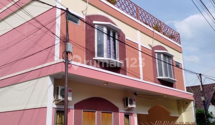 Rumah Lokasi Strategis di Asem Baris Tebet