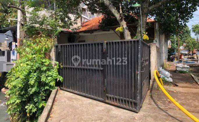 Rumah Lokasi Strategis Di Makasar Jakarta Timur 1