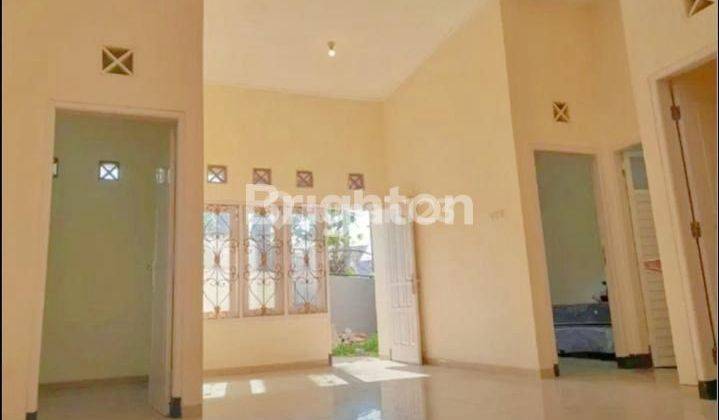 RUMAH BAGUS SIAP HUNI POROS JLN DI PUSAT KOTA MALANG 2