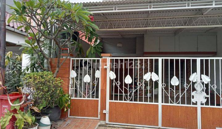  Dijual Rumah 2 Lantai Di Boulevard Hijau Harapan Indah  1