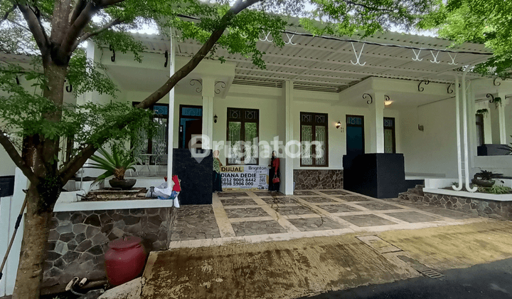 RUMAH ESTETIK SAMPING MESJID DILINGKUNGAN ASRI DAN NYAMAN 1