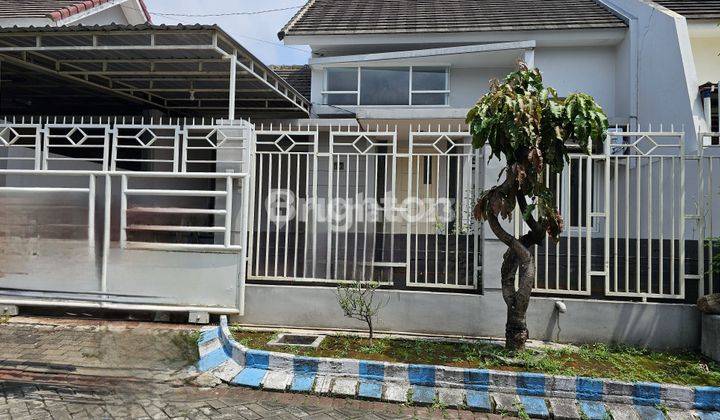 Rumah rasa Villa, dekat Borobudur, Suhat, dan exit tol Malang 1