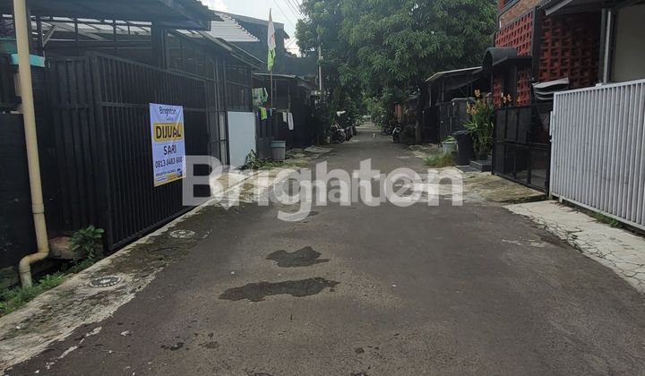 READY-TO-OCCUPY HOUSE INSIDE CILODONG DEPOK COMPLEX 2