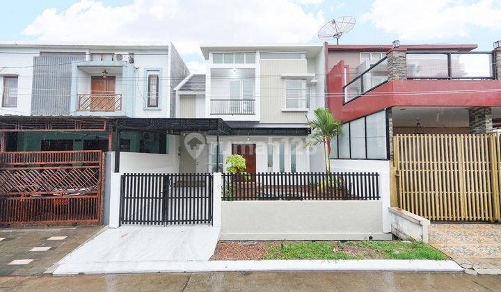 Rumah Sudah Renov Full Furnished SHM 2 Lantai Dekat Terminal di Bogor J18139 2