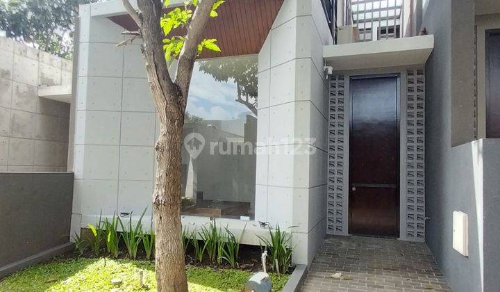 CEPAT VILLA 2 LANTAI CANTIK & BAGUS SIAP HUNI MODERN HARGA TERJANGKAU 1