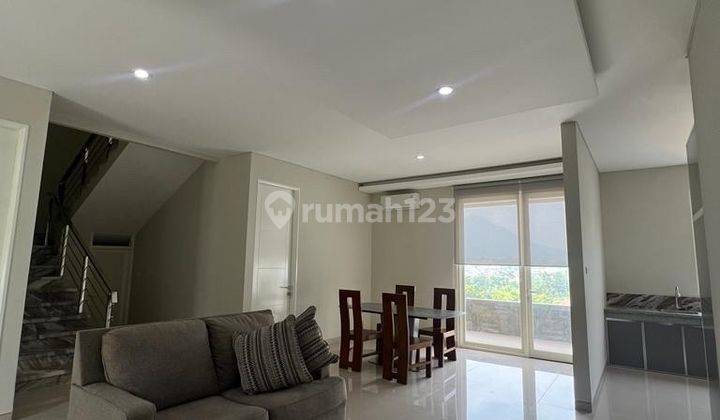 RUMAH BARU GRESSS 2LT ADA KOLAM RENANG TAMAN DAYU 2